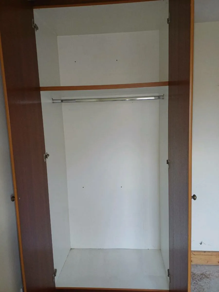 DOUBLE WARDROBE - Image 2