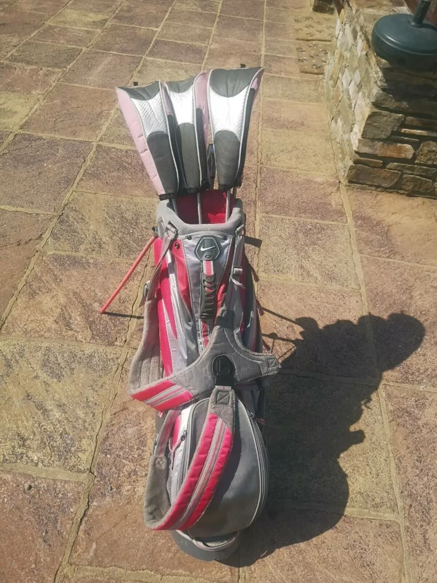 Colt Stratos Ladies golf set.13 clubs and Nike bag - Image 4