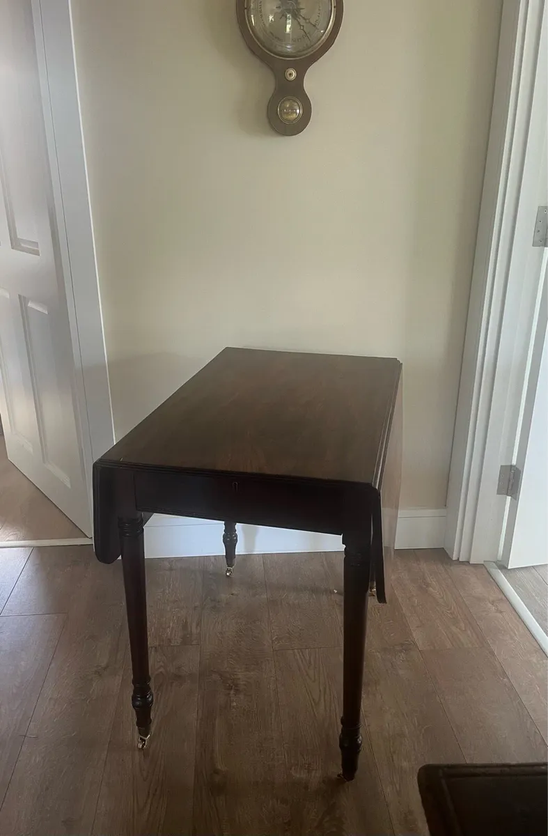 Georgian Pembroke Table - Image 1