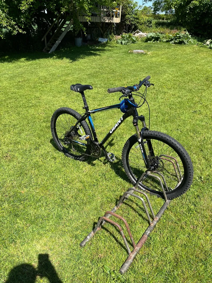 Giant Talon 3 Mountain Bike - Image 2