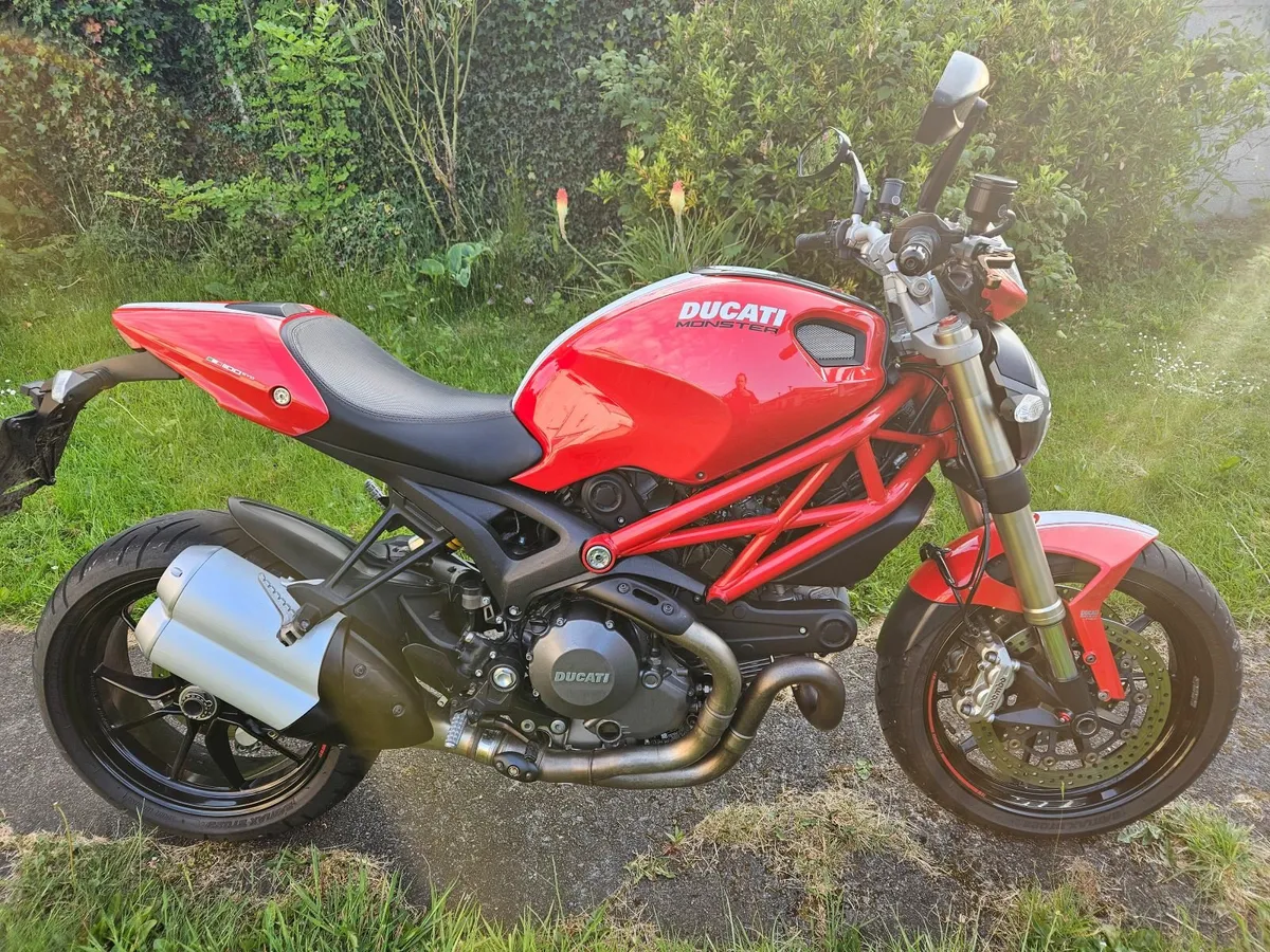 DUCATI MONSTER EVO 1100cc 2012 Low mileage - Image 4