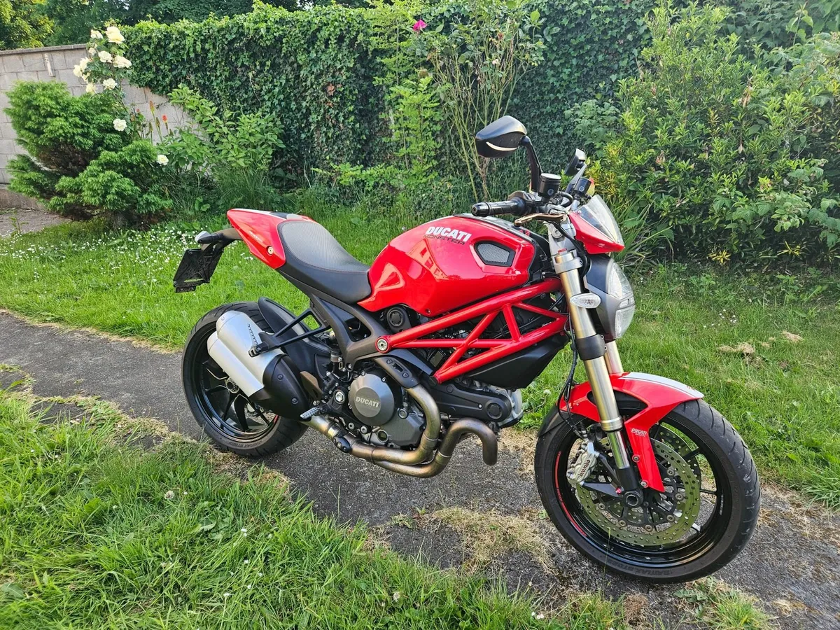 DUCATI MONSTER EVO 1100cc 2012 Low mileage - Image 1