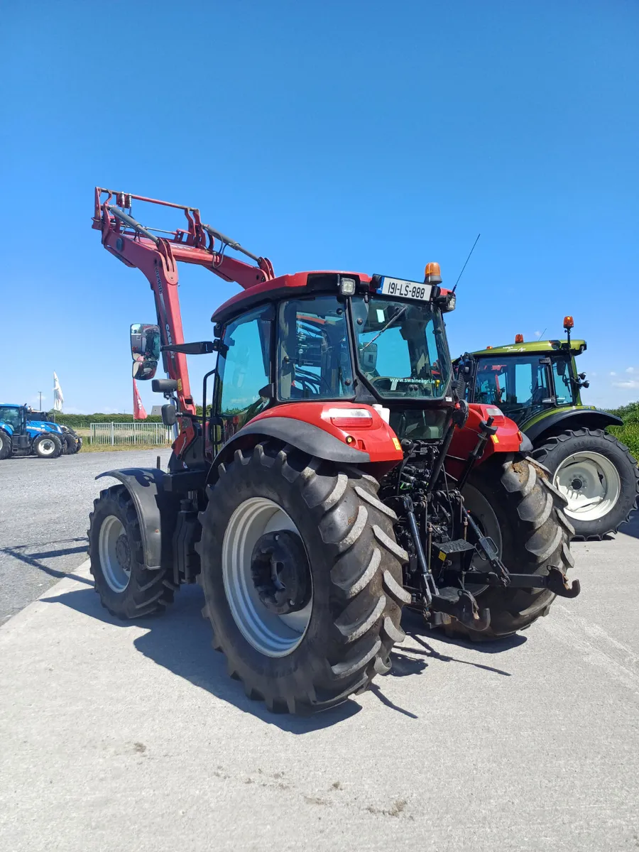 Case 115C Farmall - Image 3