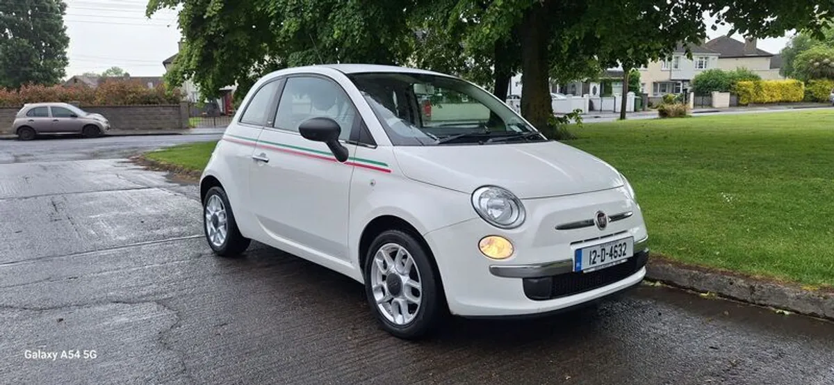 2012 Fiat 500/ low 43,689 kms - Image 1