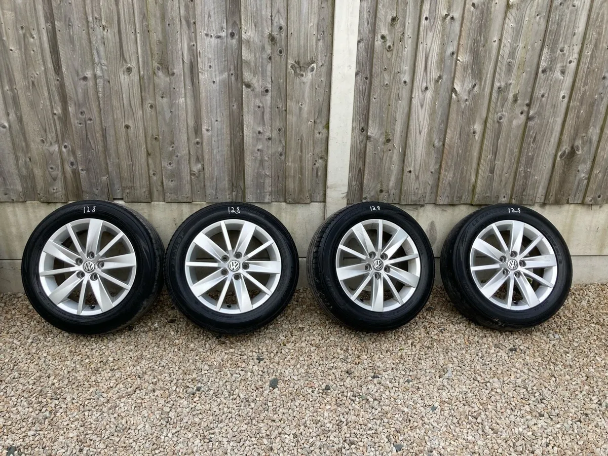 Lot 128 VW Skoda Audi Seat alloys - Image 1