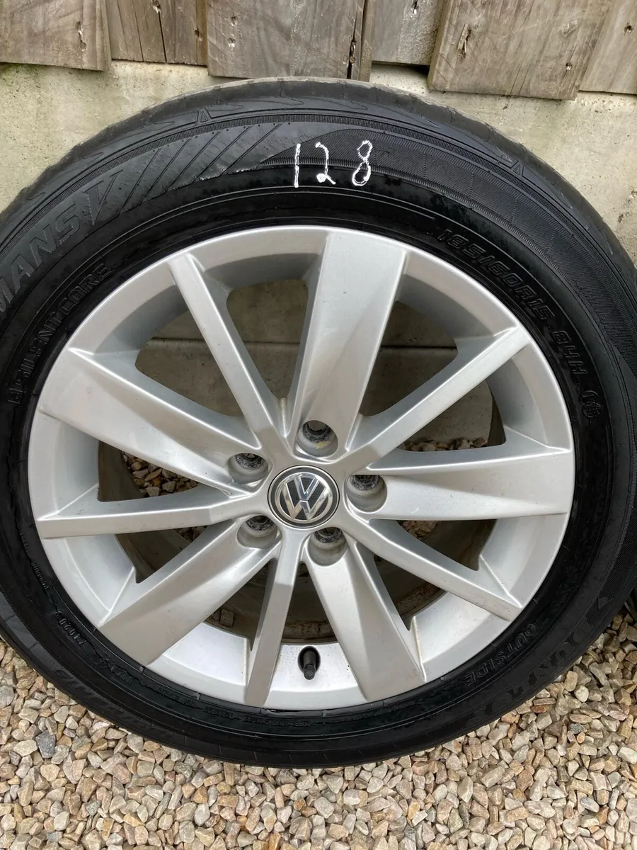 Lot 128 VW Skoda Audi Seat alloys - Image 2