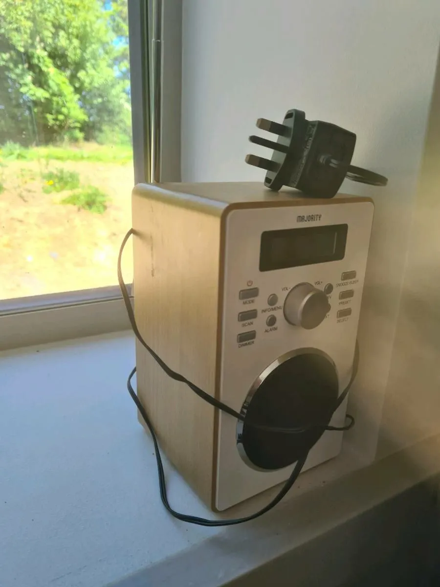 Radio - Image 1