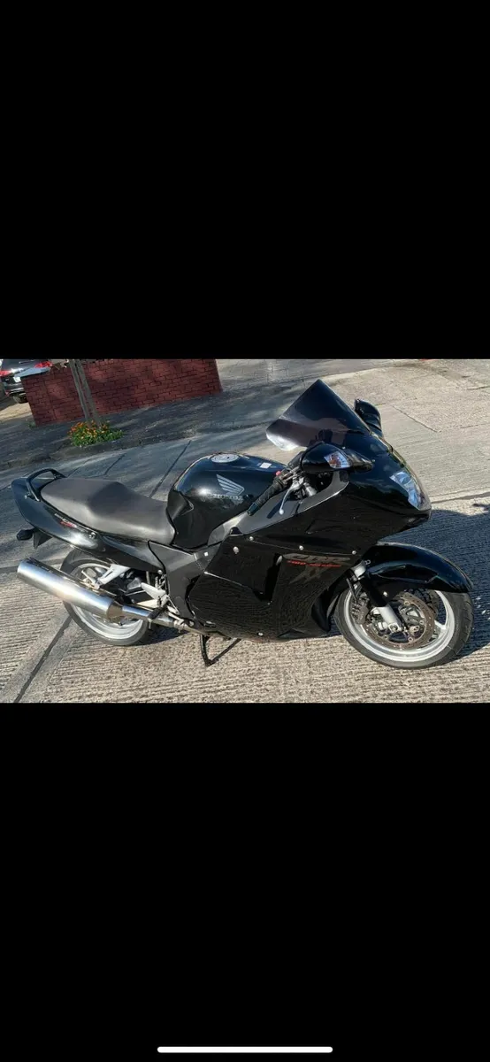 Honda Superblackbird CBR 1100XX - Image 2