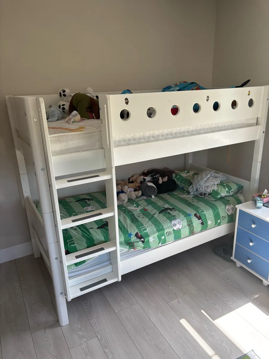 Bunk Beds - Image 2