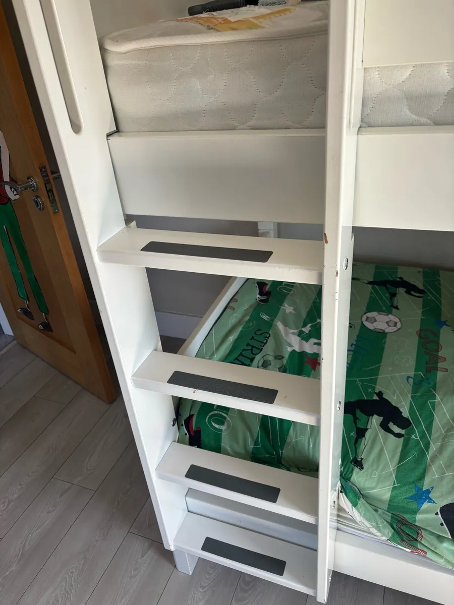 Bunk Beds - Image 4