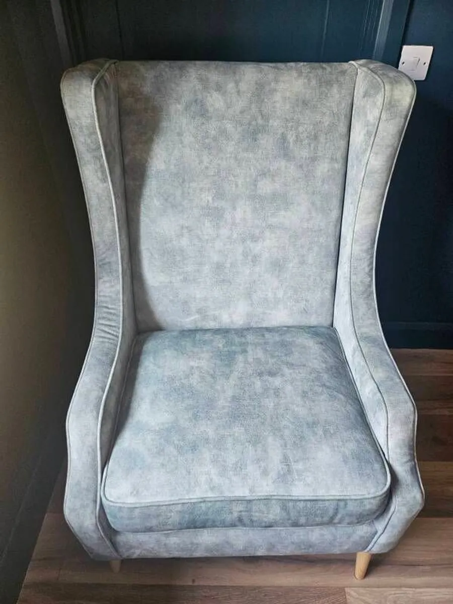 armchair - Image 2