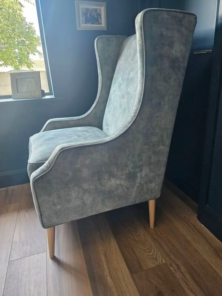 armchair - Image 3
