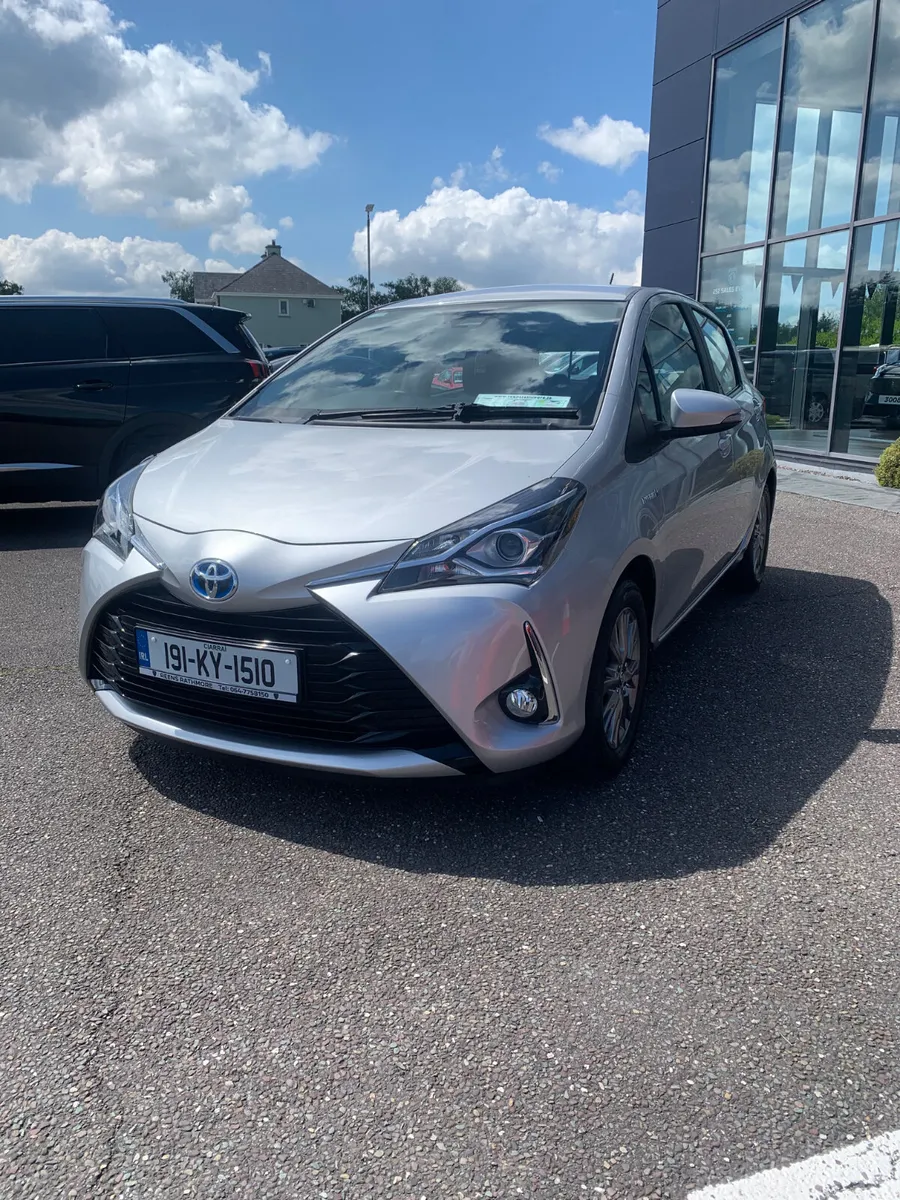 Toyota Yaris 2019 - Image 2