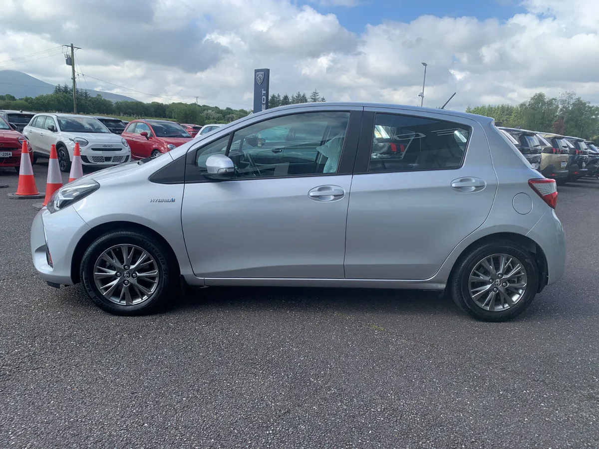 Toyota Yaris 2019 - Image 3