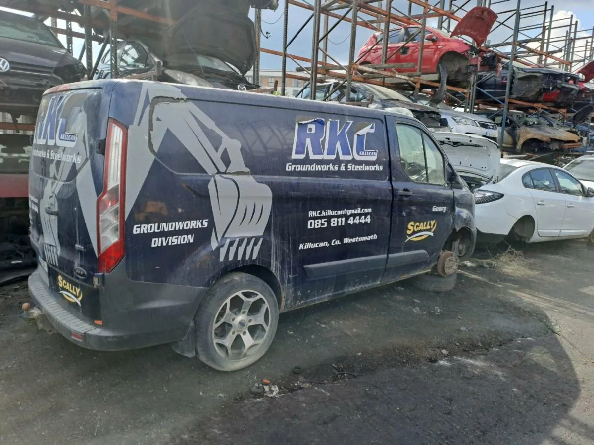 131 ford transit custom breaking for parts - Image 3