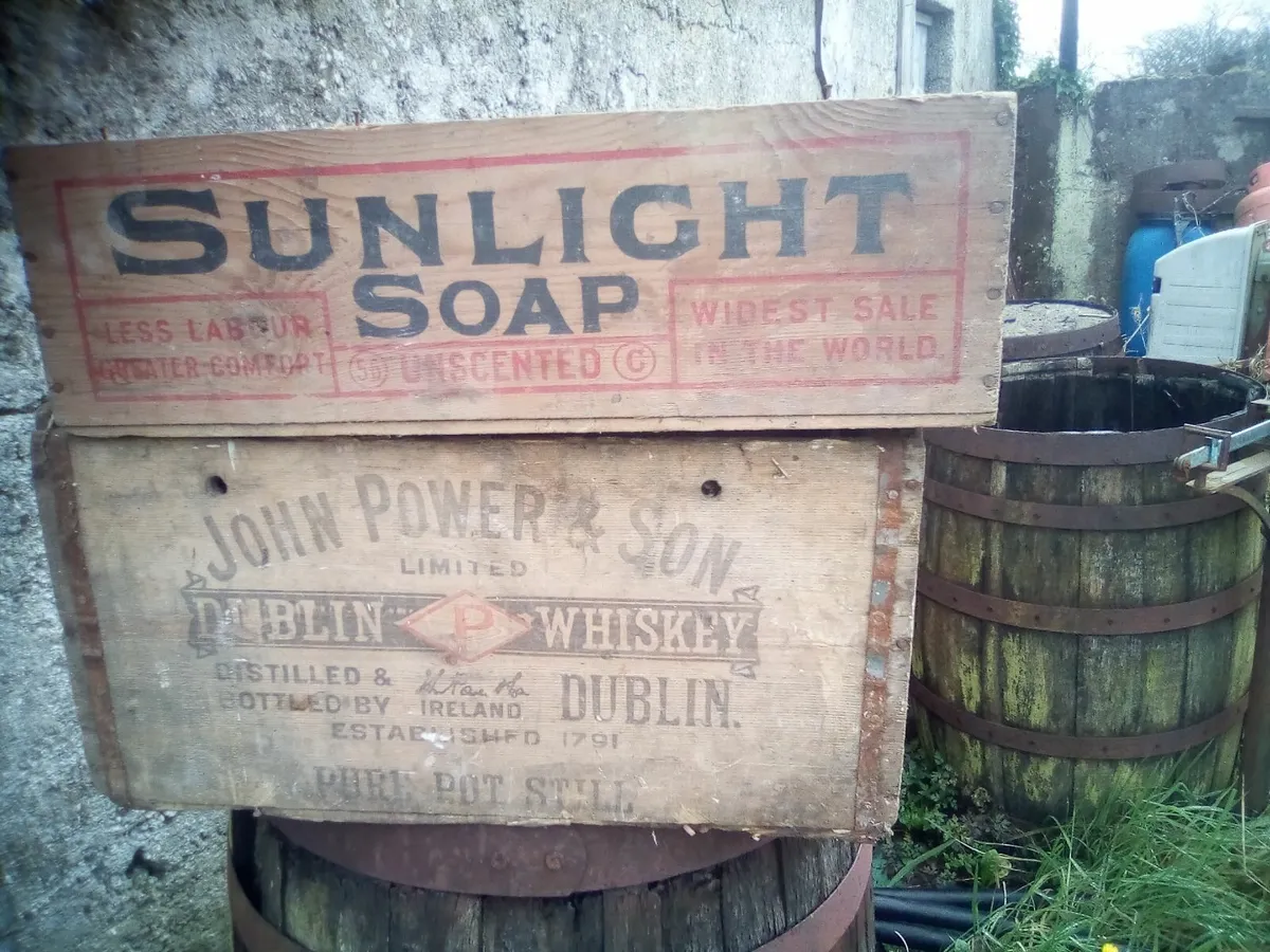 Old beer crates - Image 1