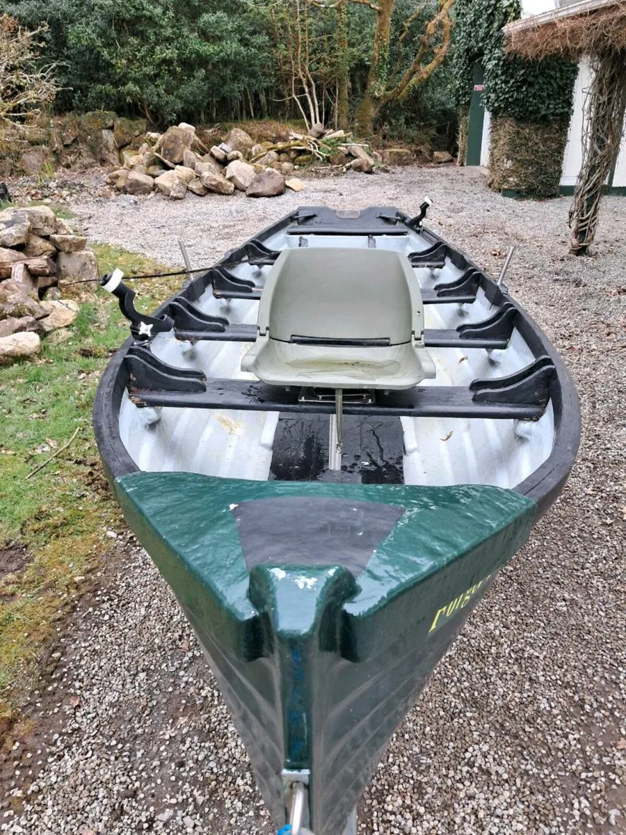 19 ft burke boat - Image 2