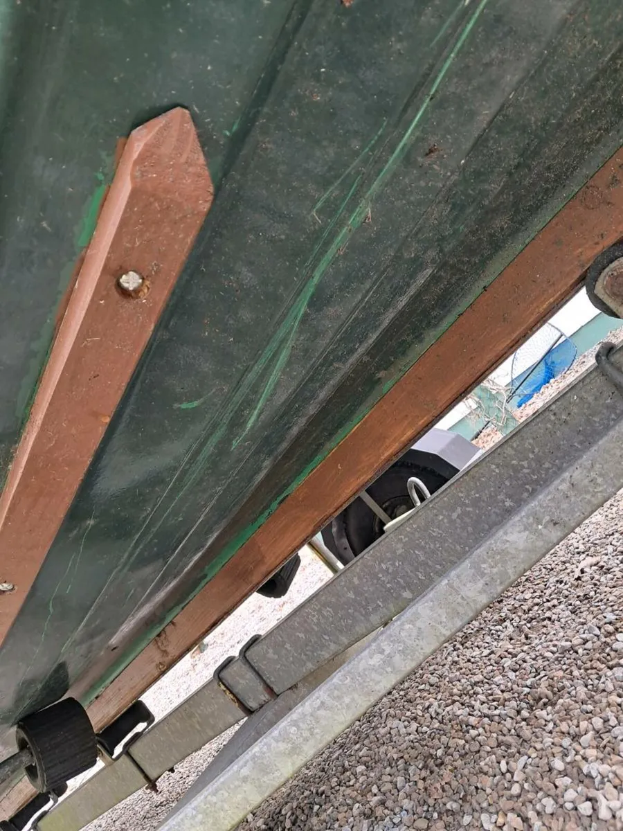 19 ft burke boat - Image 3