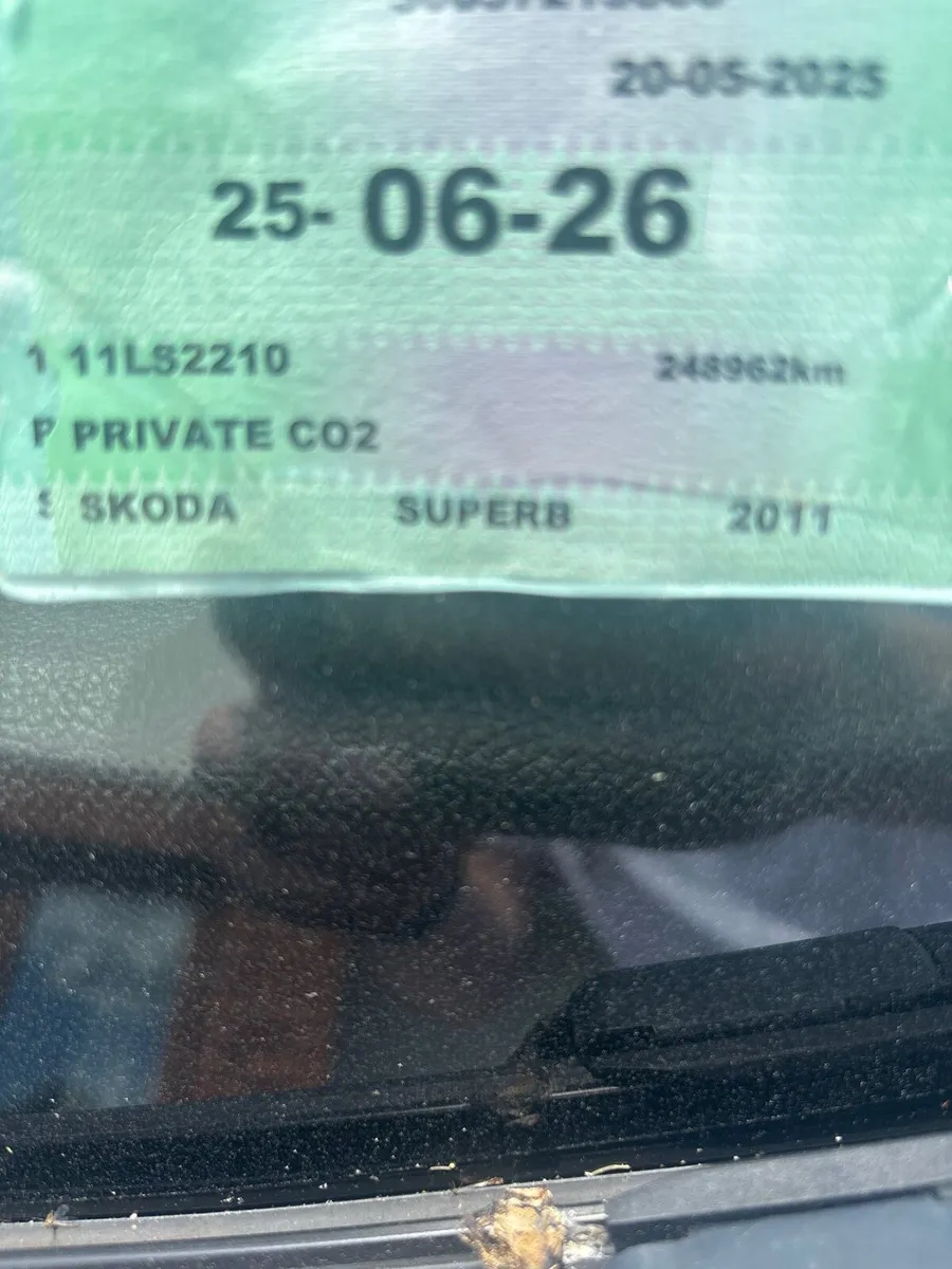 Skoda Superb 2011 - Image 4