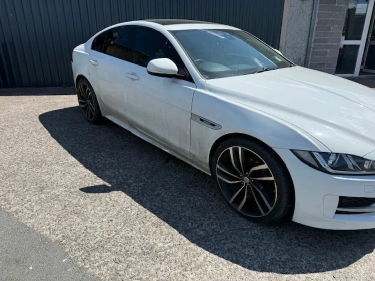2016 JAGUAR XE 2.0L-D - Image 2