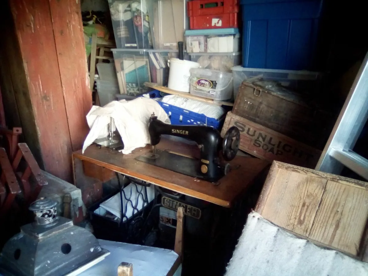 Mixed old pine funiture - Image 2