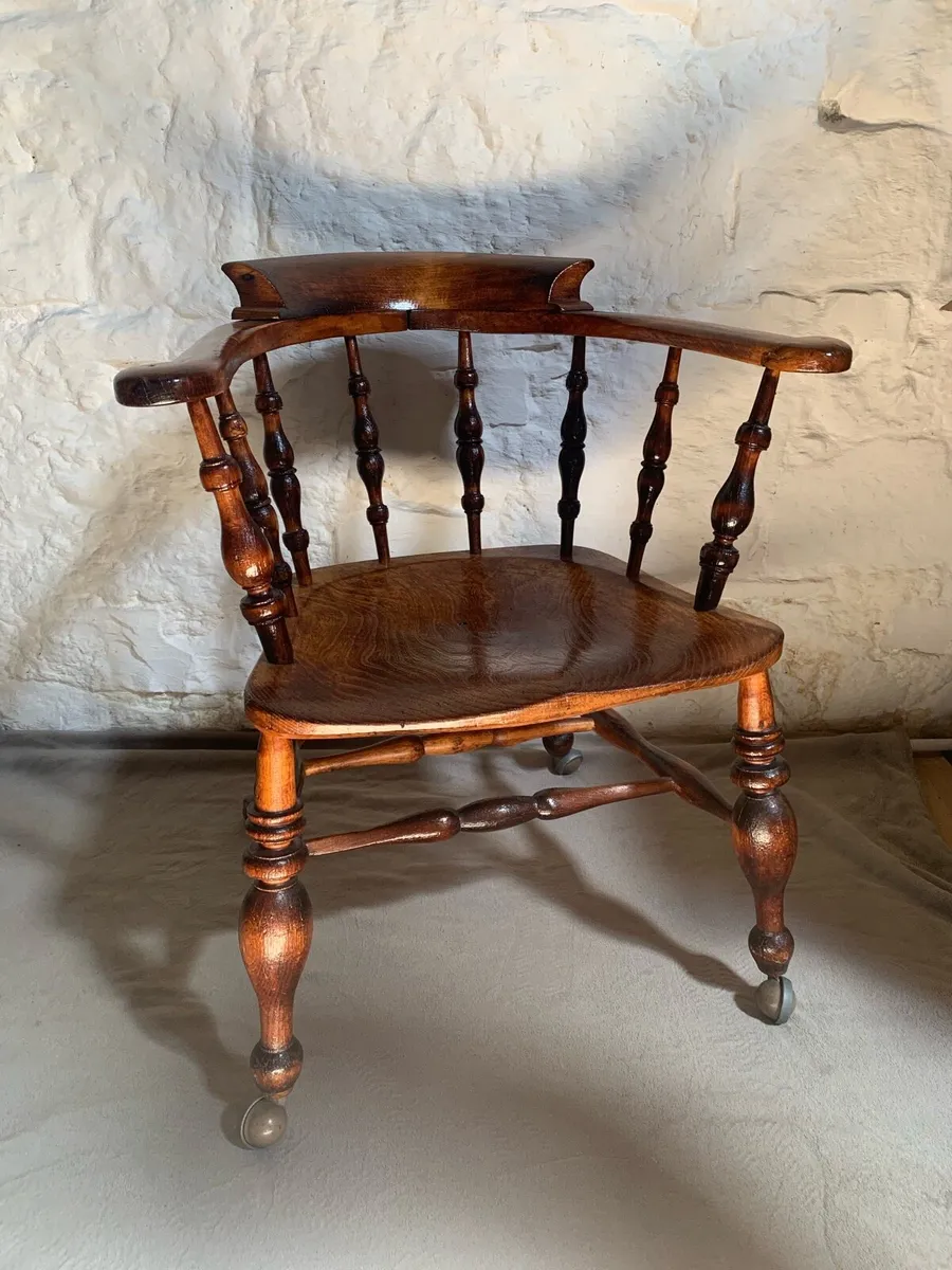 Victorian Smokers Bow in Ash with Elm Seat. - Image 1