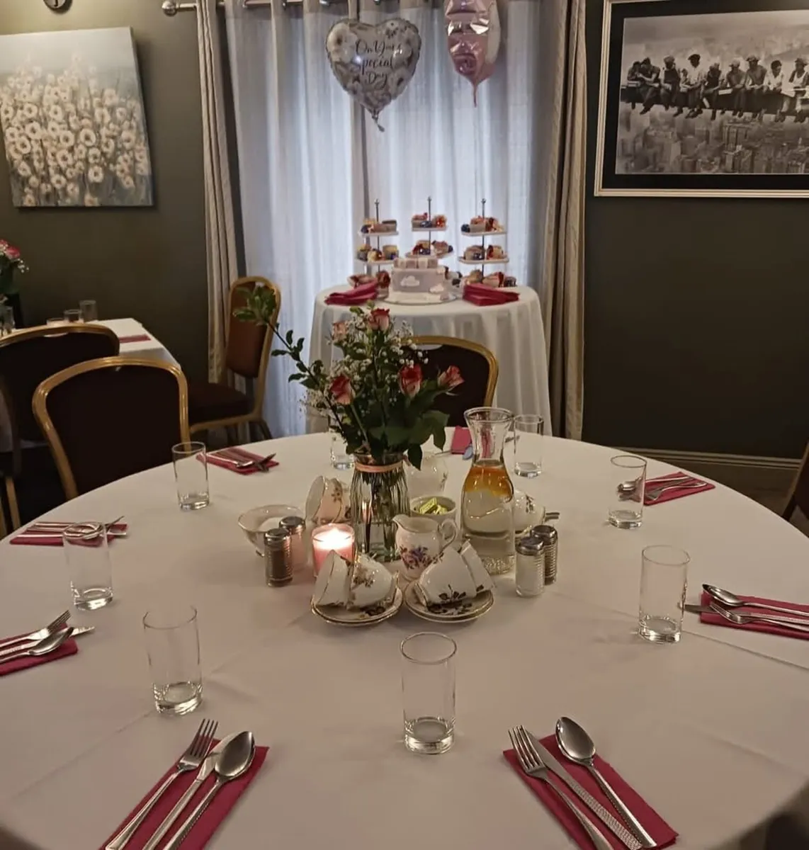 Round Tables - Image 2