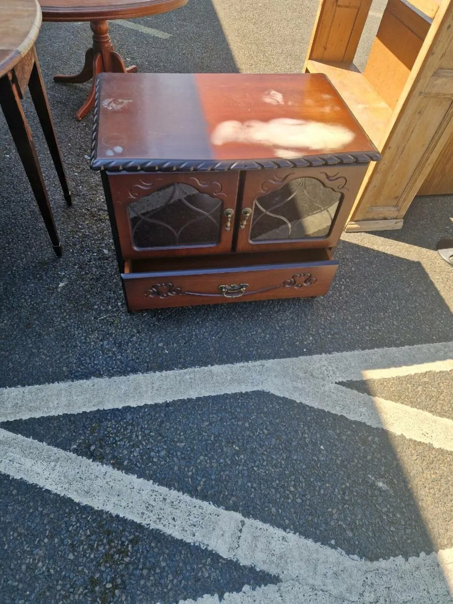 Vintage Rossmore Tv Cabinet - Image 1