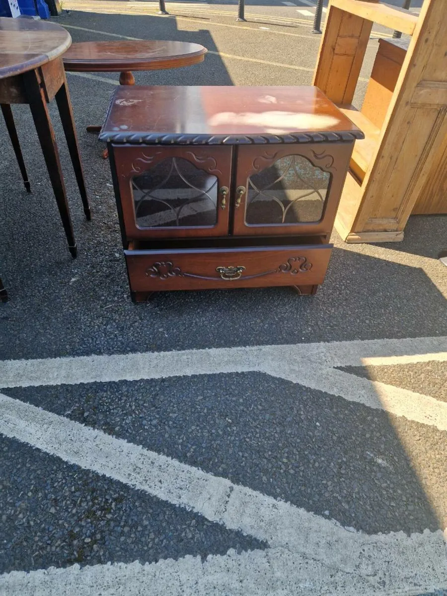 Vintage Rossmore Tv Cabinet - Image 2