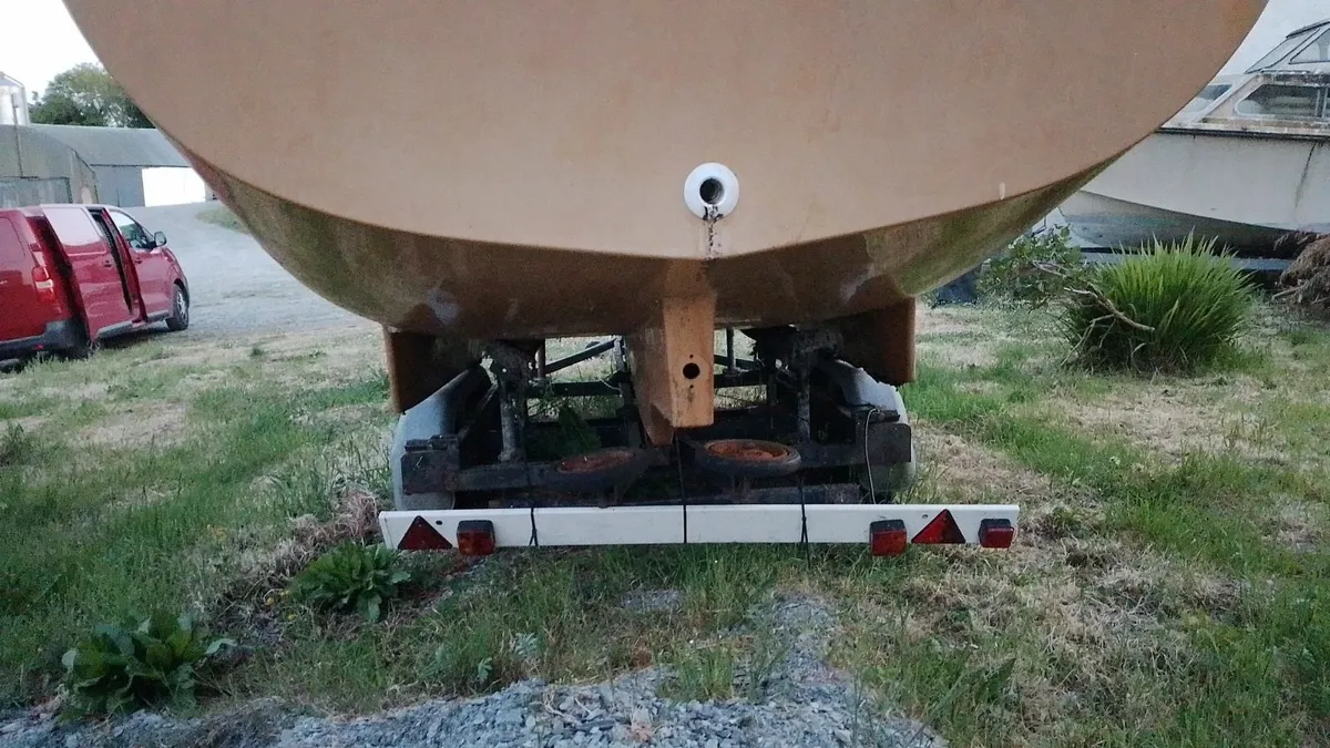 21 feet boat - Image 1