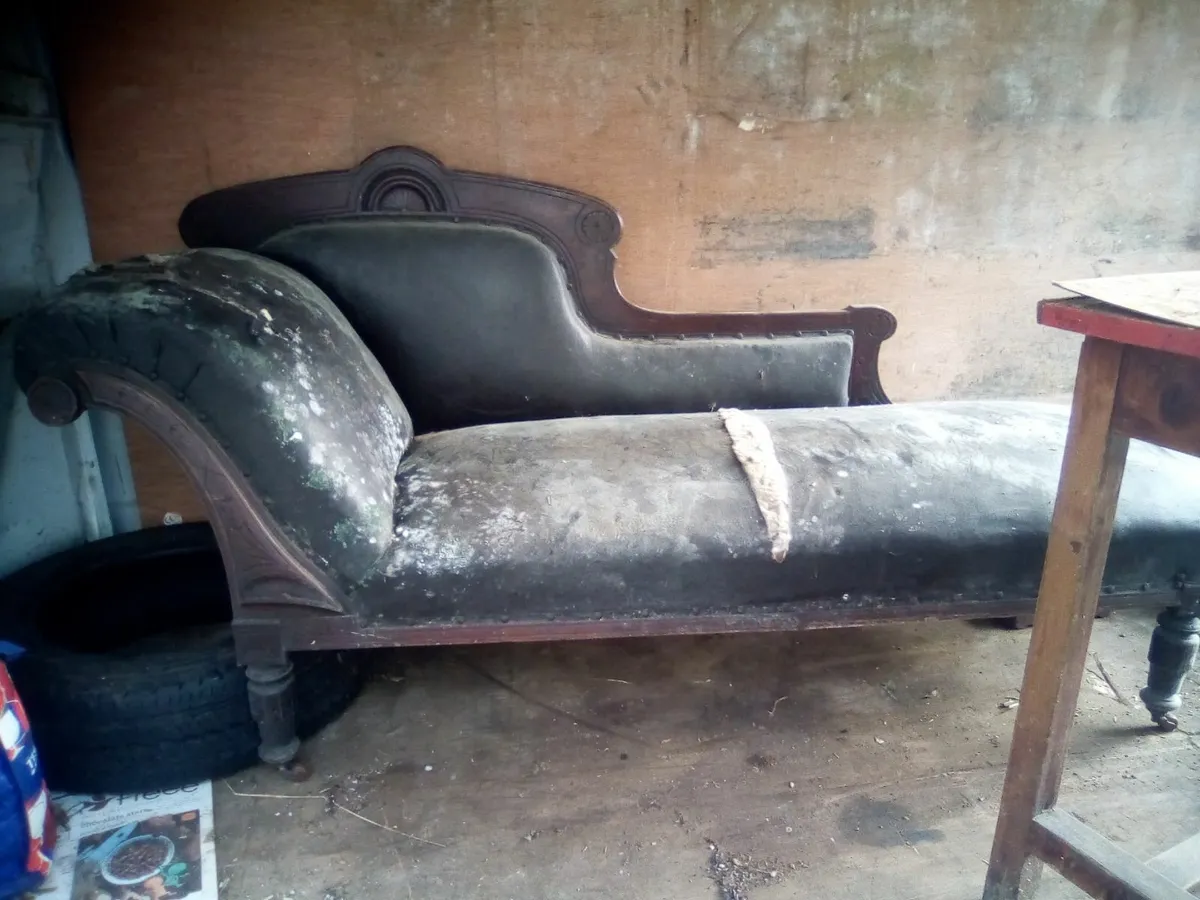 Old chaise long - Image 2