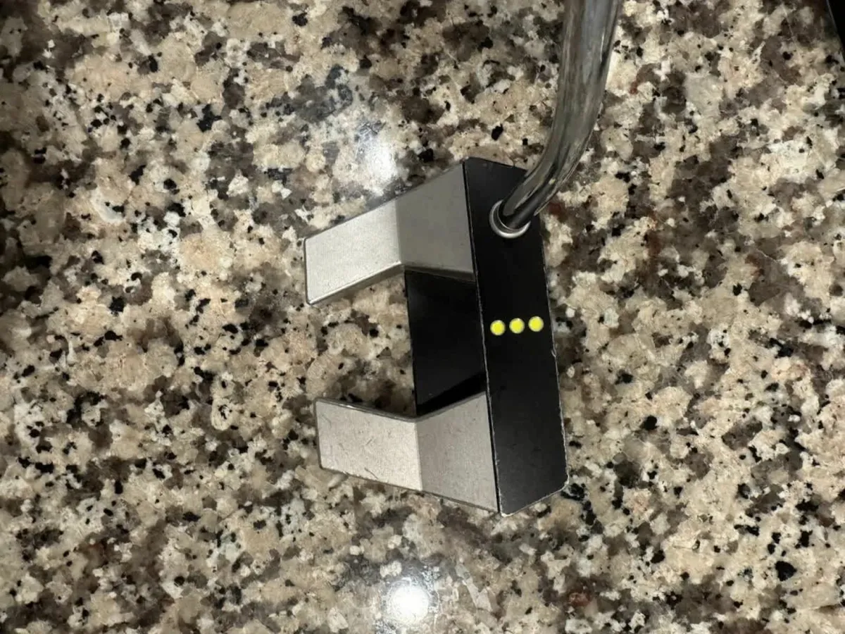Scotty Cameron Phantom X 5.5 Putter With Headcover - Image 3