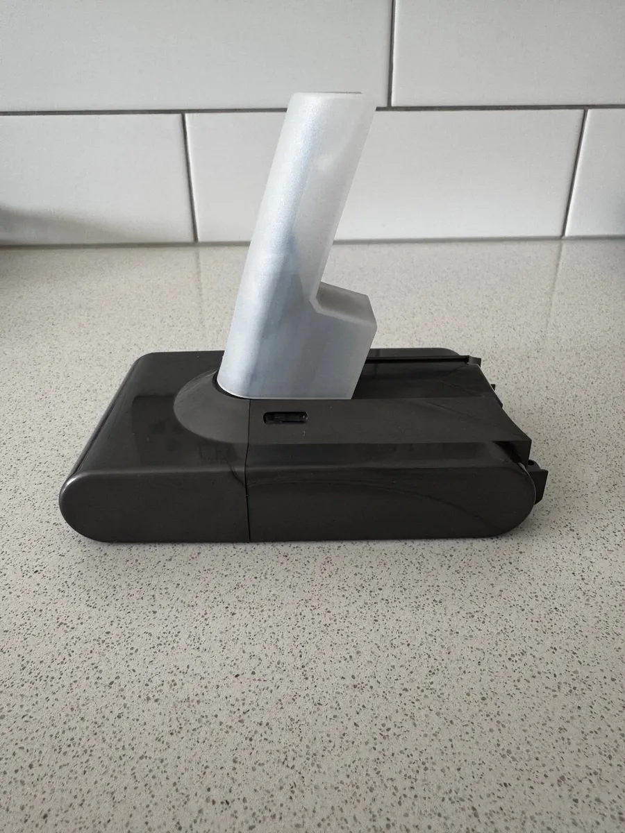 Dyson SV10 Vacuum Battery - Image 1