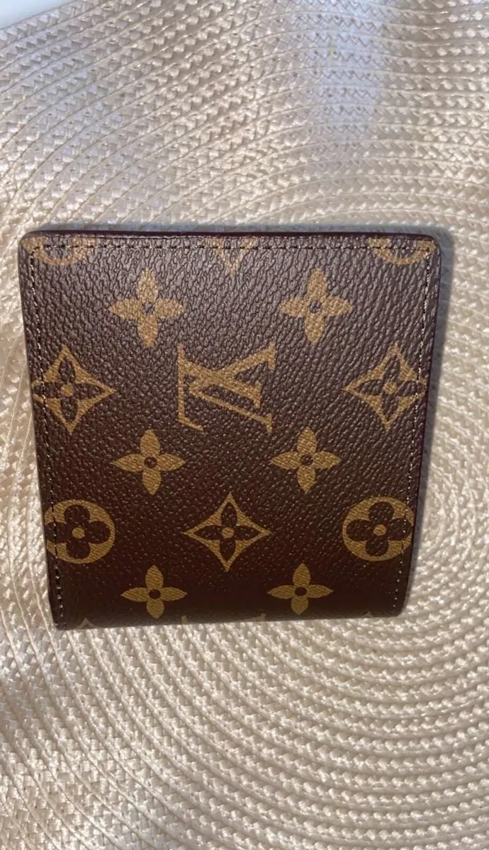Wallet - Image 2