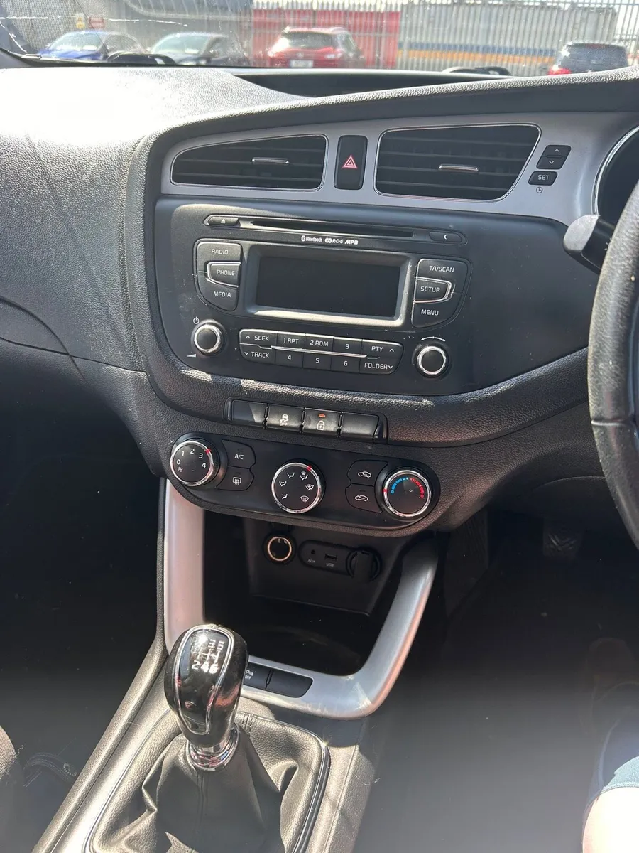 Kia Ceed 2012 - Image 3