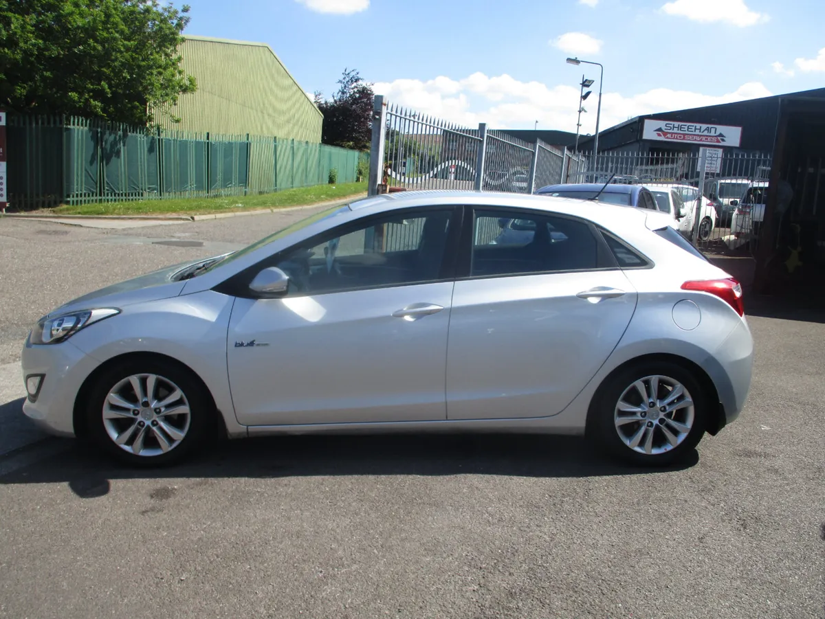 Hyundai i30 2013 ONLY 132KLMS - Image 4
