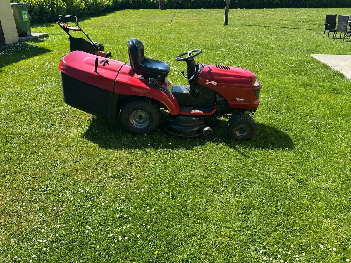 Craftsman ride on mower - Image 1