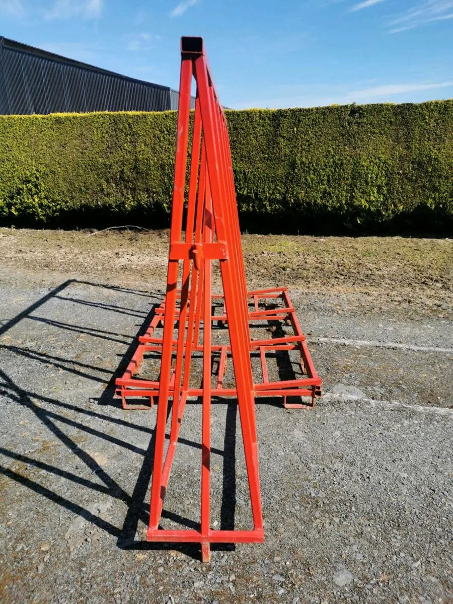 Advertising apex frame - Image 4