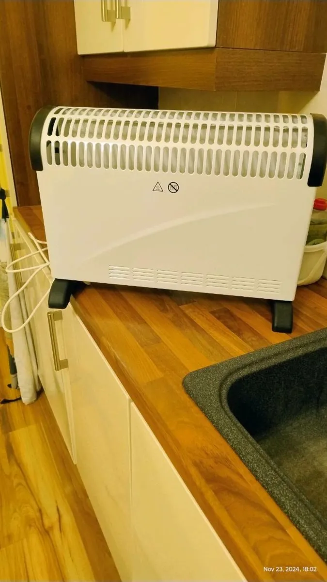 Electric heater new in original box - Image 1