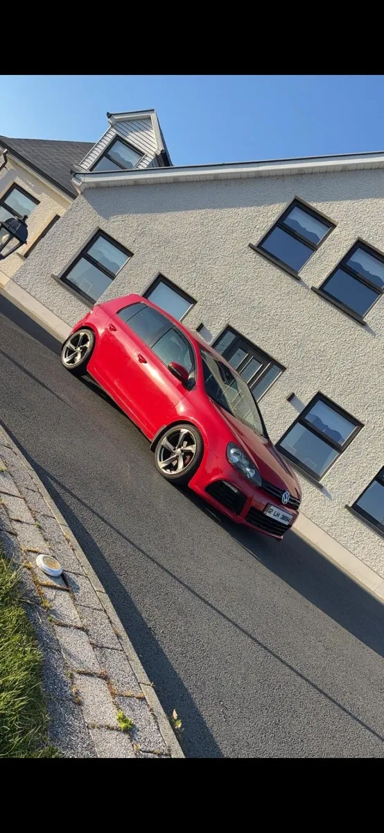 Car - Image 2