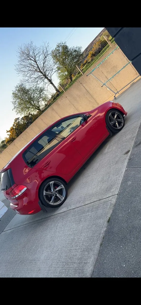 Car - Image 4