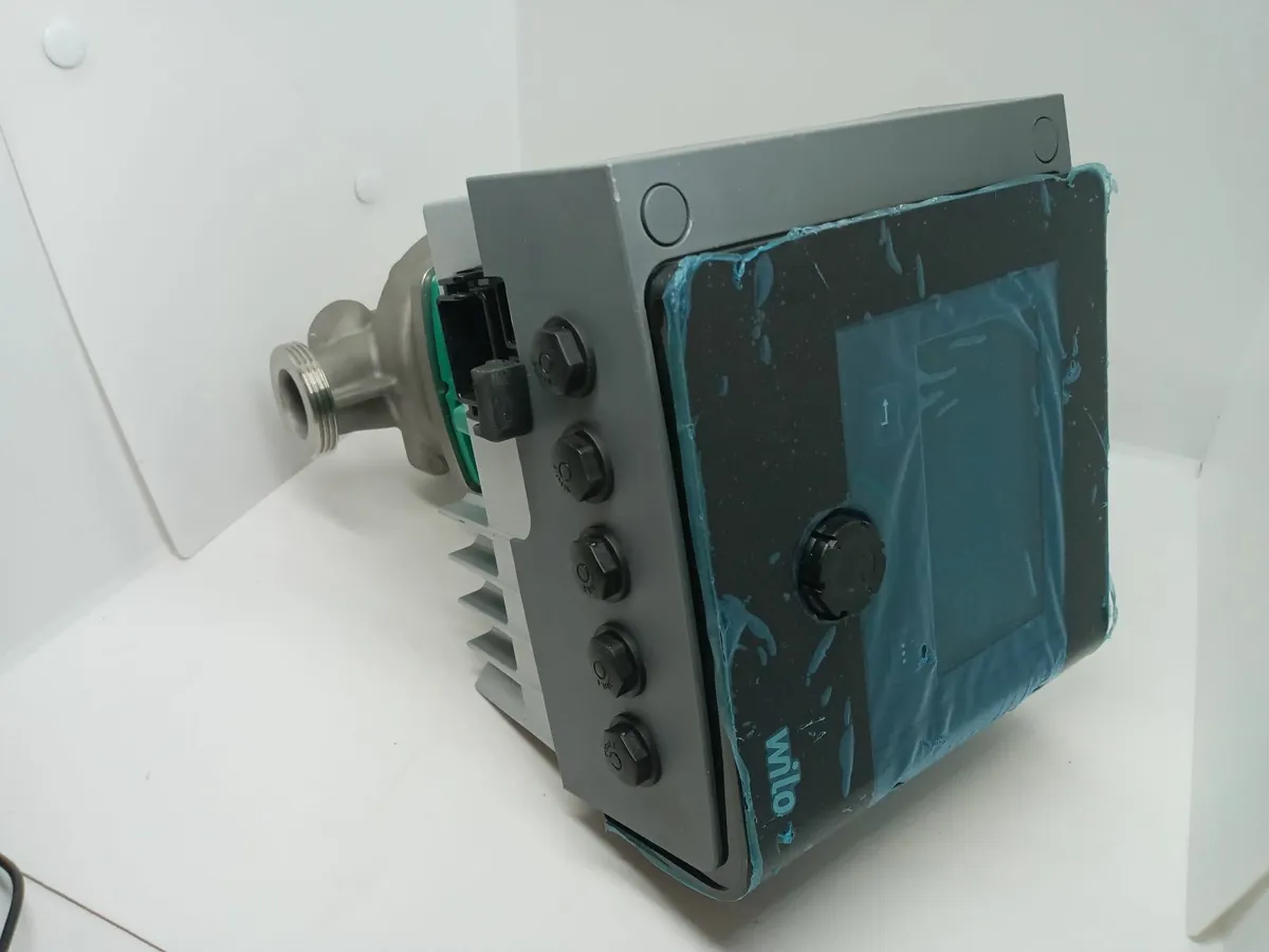 Delivery - Wilo Stratos Maxo Pump Z 25/0,5-8 PN10 - Image 1