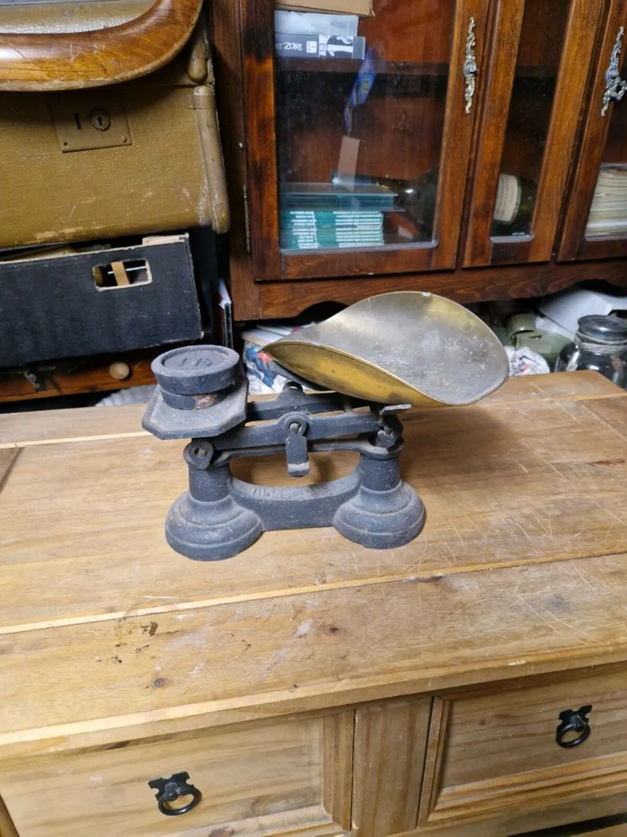 Vintage Weighing Scales - Image 1