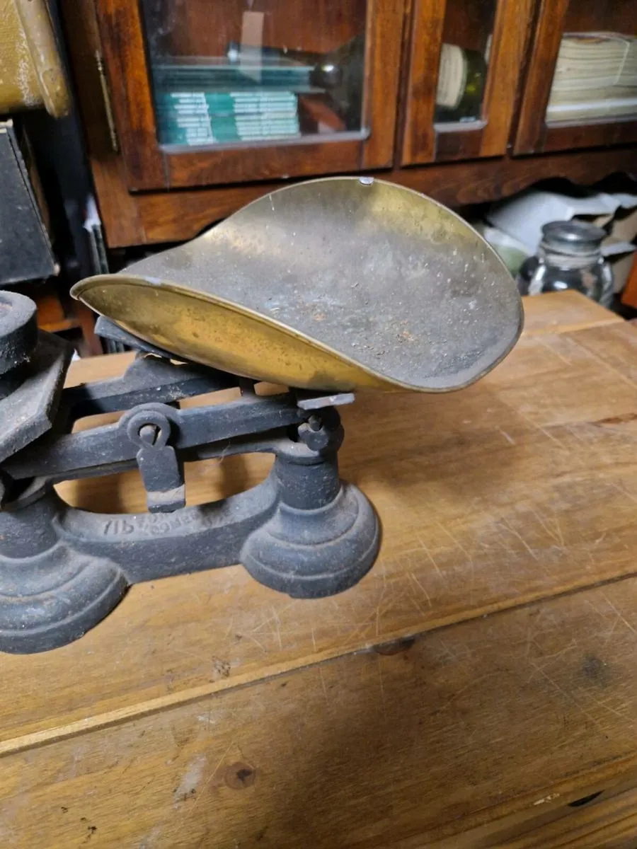 Vintage Weighing Scales - Image 3