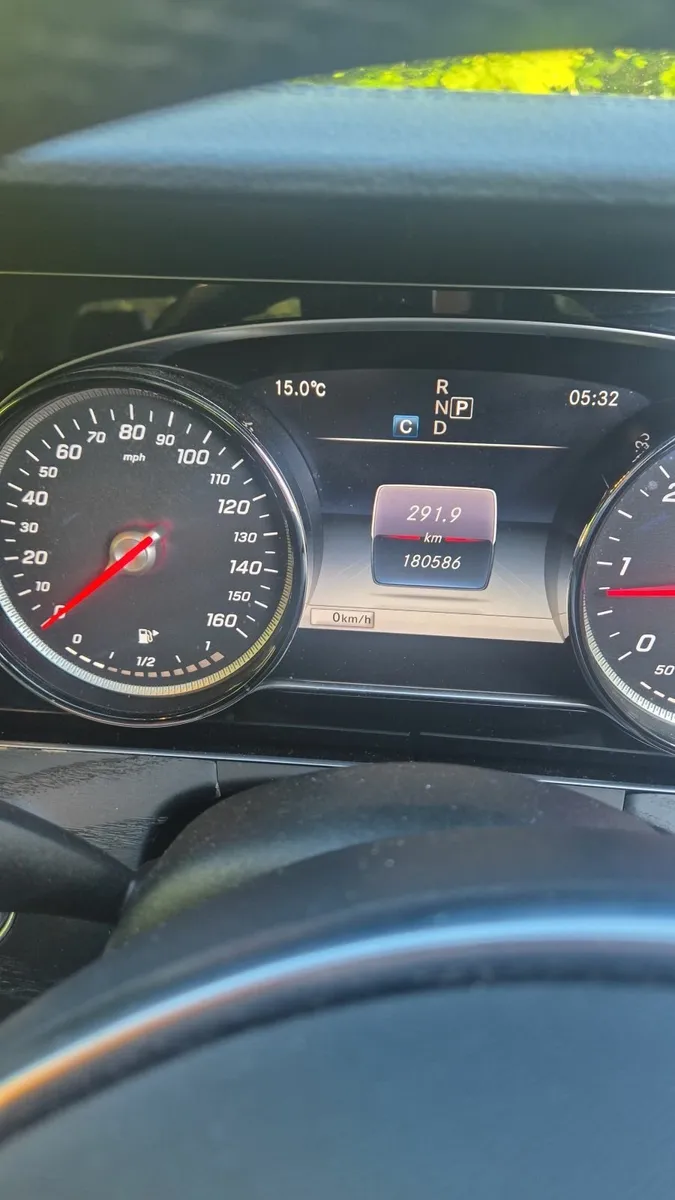 Mercedes-Benz E-Class 2018 - Image 4