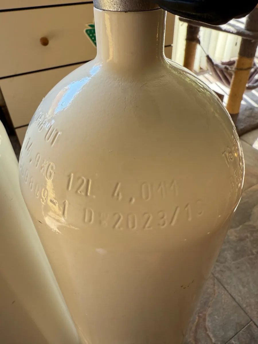 Dive Tanks / Cylinders 2 x 12L - Image 3