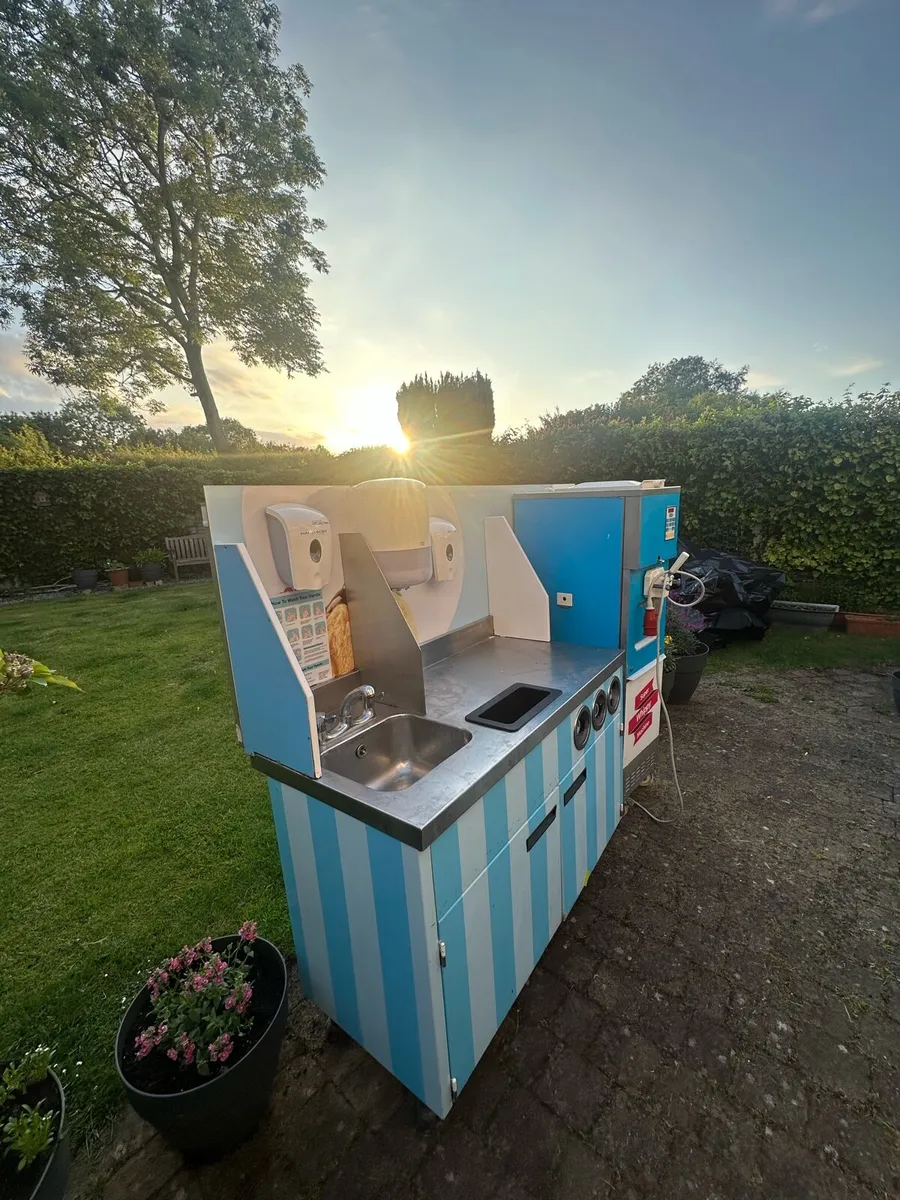 Ice cream machine stainless steel station - Image 4