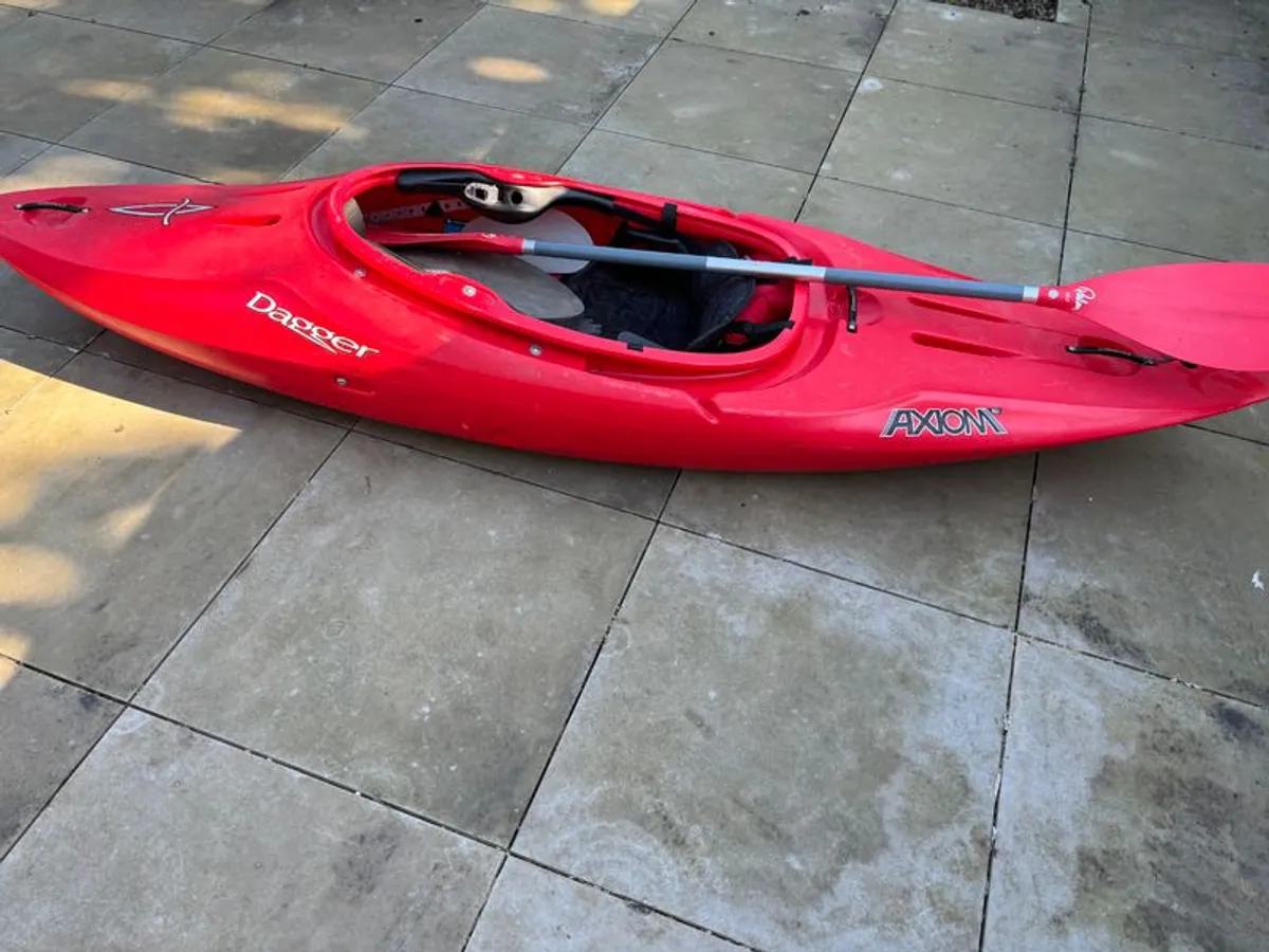 Dagger Axiom 8.0 Kayak for Sale - Image 1