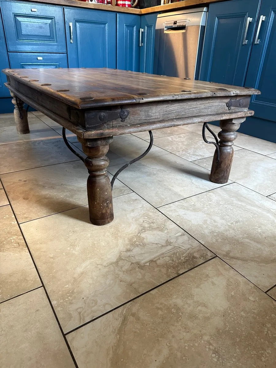 Large Coffee Table (solid Mexican pine€ - Image 1