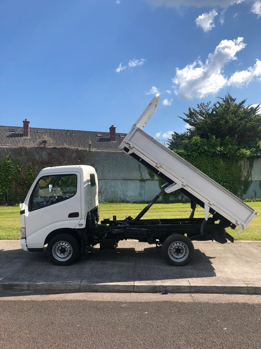 Toyota dyna pickup - Image 2